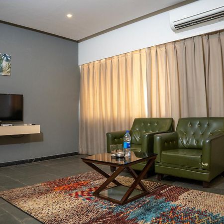 Hotel Dwarawata Dharwad Dış mekan fotoğraf