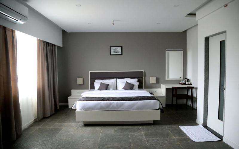 Hotel Dwarawata Dharwad Dış mekan fotoğraf